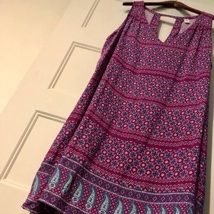 Perfect summer dress! Light weight, beautiful!